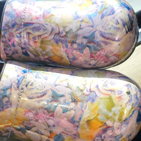 Dansko Pro XP Watercolor Floral Leather Slip On Clog Shoes 38 US Size 7.5-8 VGUC