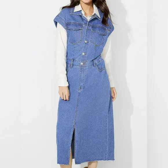 Denim Jacket Dress Pocket Chest Blue Jean Collared Midi Half Button Slit Front