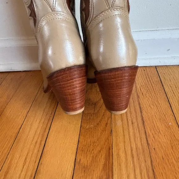 Dingo Acme Women Cowboy Western boots-Size 7.5 - Model 7408 -Beige -Brown