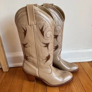 Dingo Acme Women Cowboy Western boots-Size 7.5 - Model 7408 -Beige -Brown