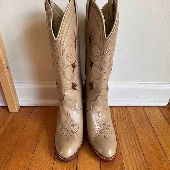 Dingo Acme Women Cowboy Western boots-Size 7.5 - Model 7408 -Beige -Brown