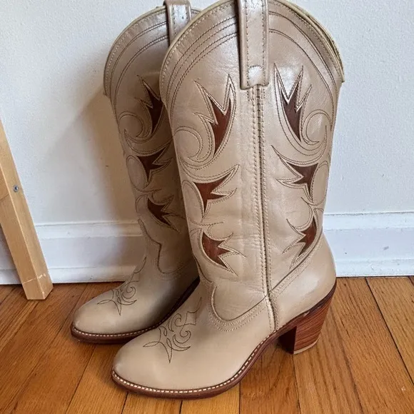 Dingo Acme Women Cowboy Western boots-Size 7.5 - Model 7408 -Beige -Brown