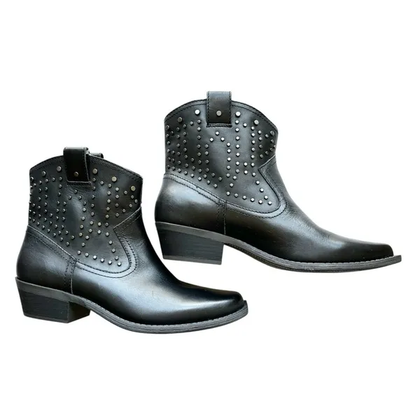 DINGO Women's DUSTY Studded Black Leather Western Ankle Boots DI-150 Size 10M