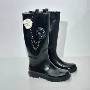 Dirty Laundry Rhane Black &amp; White Flower Chain Rubber Pull On Rain Boots Size 6