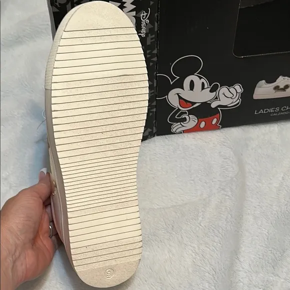 Disney White and Gold Sneakers Mickey Mouse NWT Size 9 Aldi