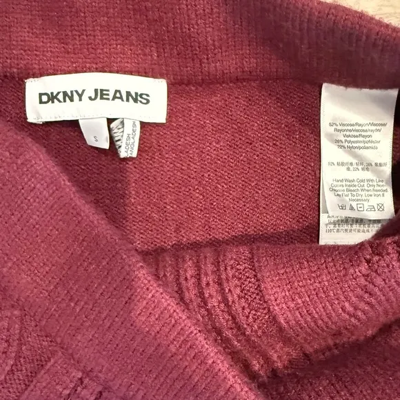 DKNY Women's Cable Knit Ribbed Sweater Midi Skirt Viscose Burgundy Small NEW