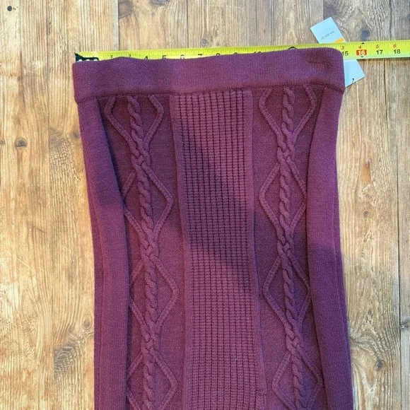 DKNY Women's Cable Knit Ribbed Sweater Midi Skirt Viscose Burgundy Small NEW