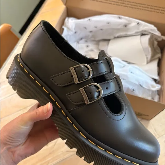 Doc Marten 8065 II BEX SMOOTH LEATHER PLATFORM MARY JANE SHOES