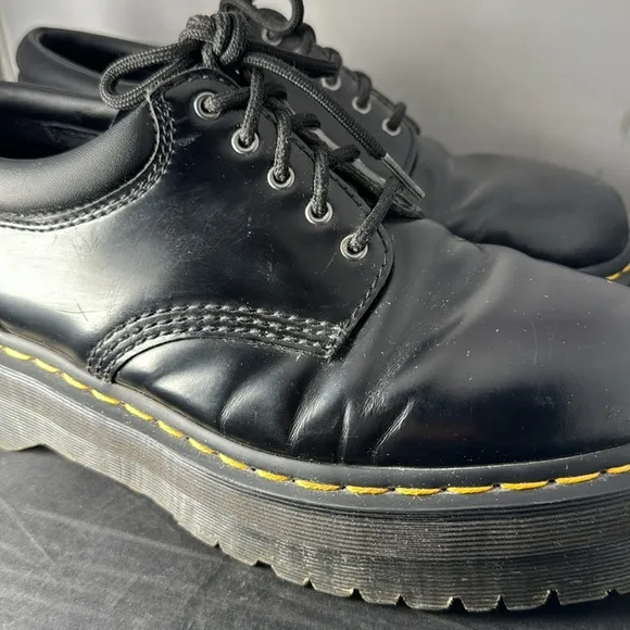 DOC MARTENS 8053 PLATFORM SHOES Women’s size 11 Men’s 10