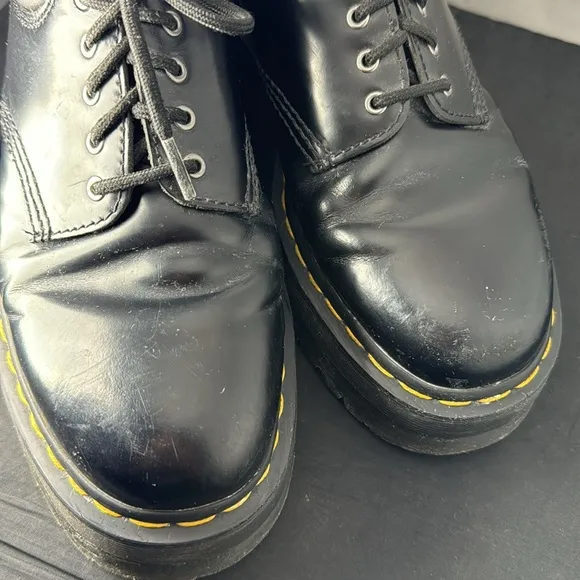 DOC MARTENS 8053 PLATFORM SHOES Women’s size 11 Men’s 10