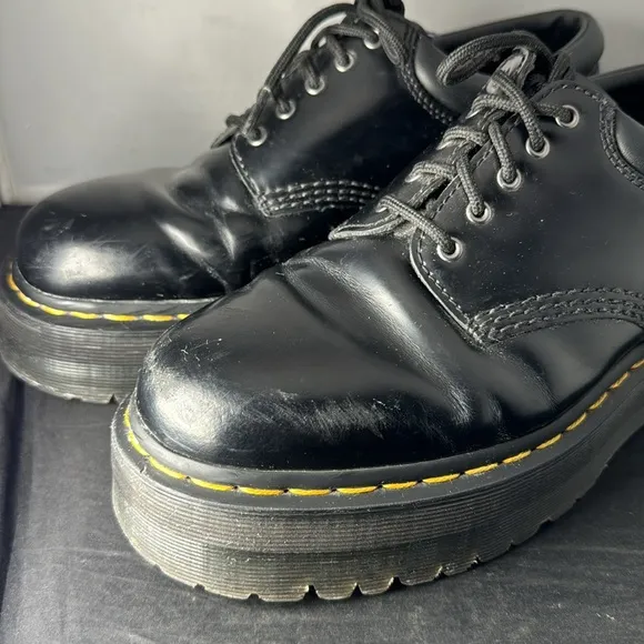 DOC MARTENS 8053 PLATFORM SHOES Women’s size 11 Men’s 10