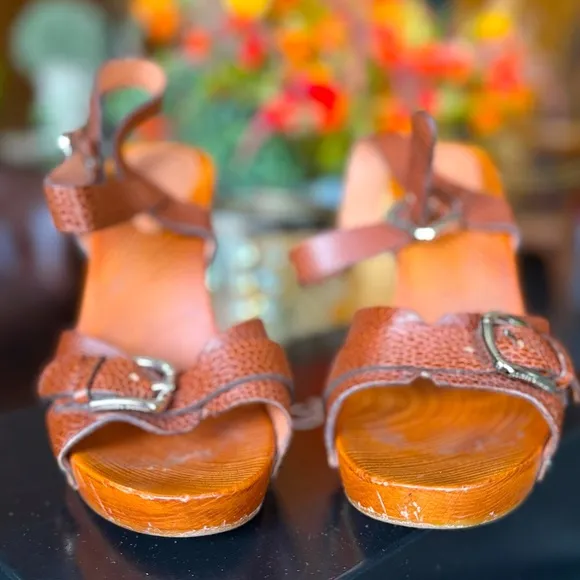 Dolce &amp; Gabbana Cognac brown leather sandals heels with studs western vibe boho