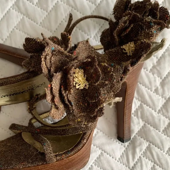 Dolce &amp; Gabbana vintage tweed flower platform sandals heels, 7