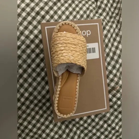 Dolce Vita Chavi Wide Sandals - 8.5W - NWT