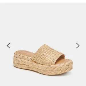 Dolce Vita Chavi Wide Sandals - 8.5W - NWT