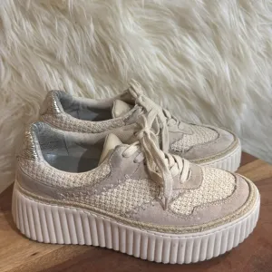 Dolce Vita Dandi Platform Sneaker