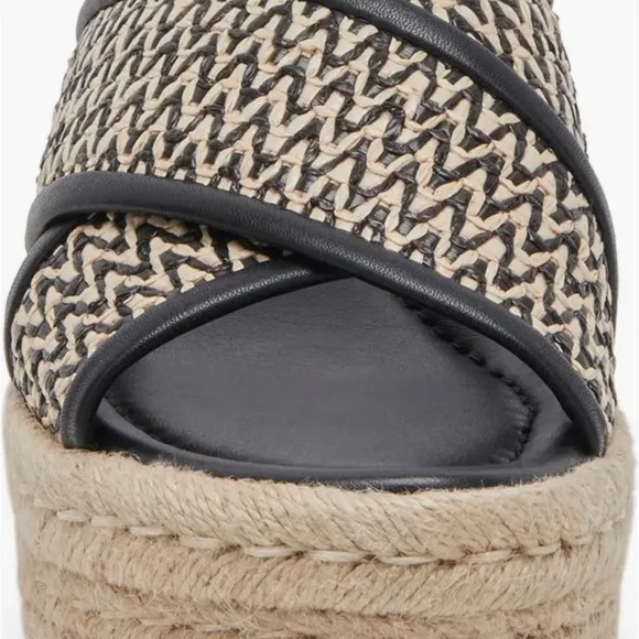 Dolce Vita Espadrilles Platform Slide On Sandals.  Women’s Size 7