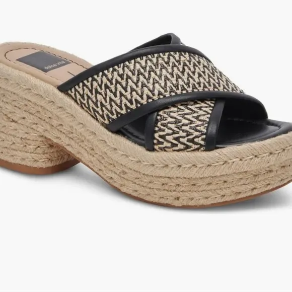Dolce Vita Espadrilles Platform Slide On Sandals.  Women’s Size 7