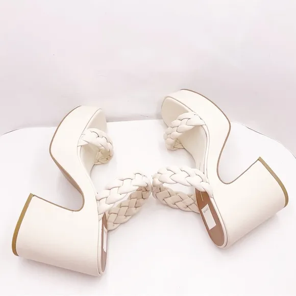 🆕{Dolce Vita} Wiley Ivory Platform Sandals