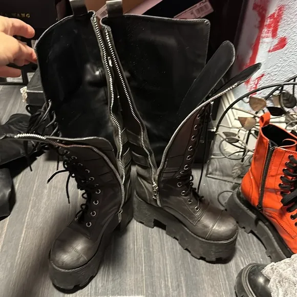 Dolls kill current mood Jane doe boots 5 m pre owned vintage