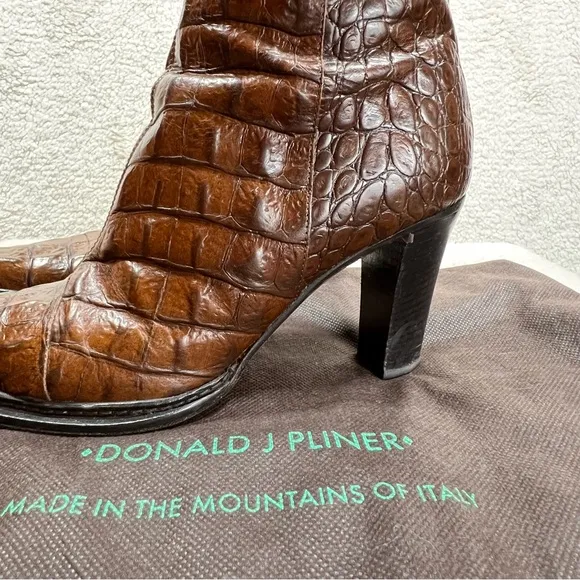 Donald J. Pliner Brown Croc-Embossed Women's 11 Western Boots