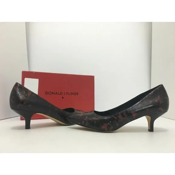 Donald J Pliner Gali Printed Pointed Toe Heel Pump Black Patent Leather US 8