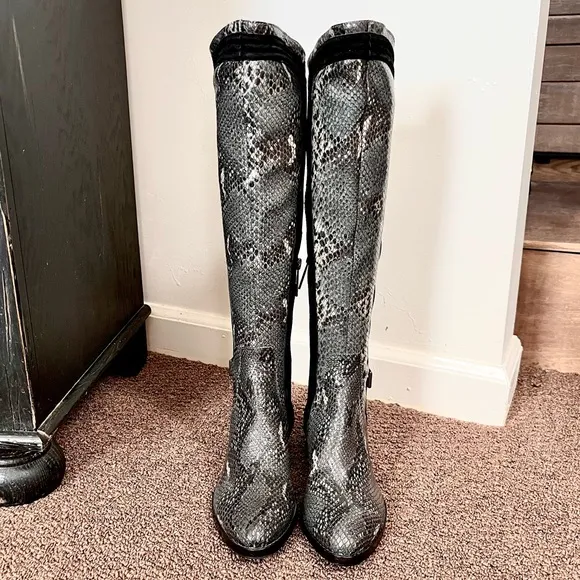Donald Pliner Black and Gray leather Snakeskin luxury knee high boots