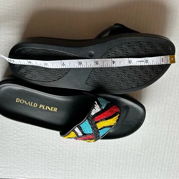 DONALD PLINER Chunky Summer Black Colorful Craft Slip On Fiji Sandals Size 8.