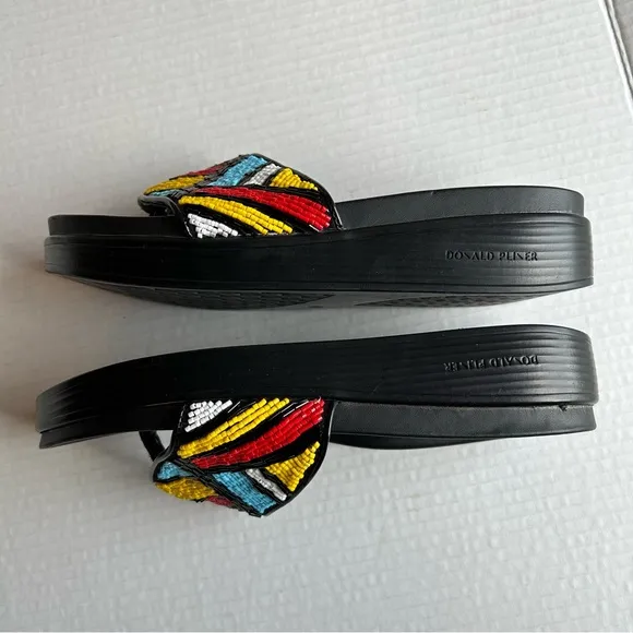 DONALD PLINER Chunky Summer Black Colorful Craft Slip On Fiji Sandals Size 8.
