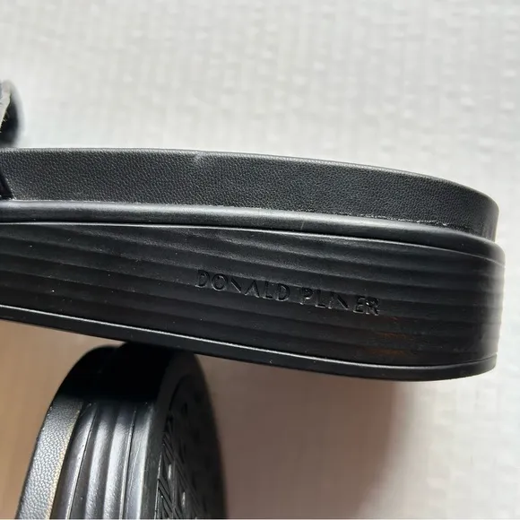 DONALD PLINER Chunky Summer Black Colorful Craft Slip On Fiji Sandals Size 8.