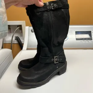 Donald Pliner Gilsey moto black vintage suede boot new