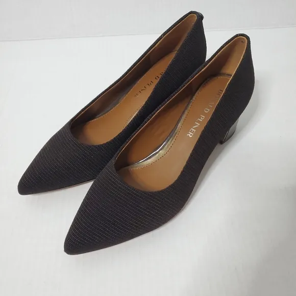 Donald Pliner Suzette Slip On Pump Shoes Womens Size 7 Brown Casual Chic Office