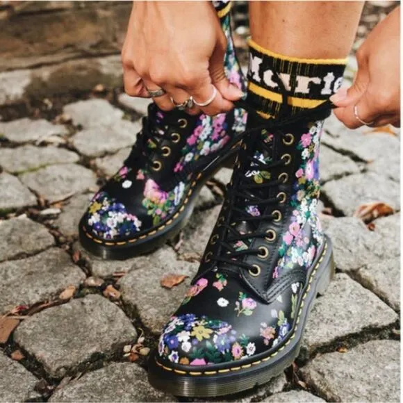 DR MARTENS 1460 PASCAL BOOTS UK 5 EU 38 US 7 VINTAGE FLORAL DOCS New!