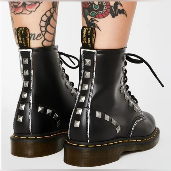 Dr. Martens 1460 STUD Boots Size 6