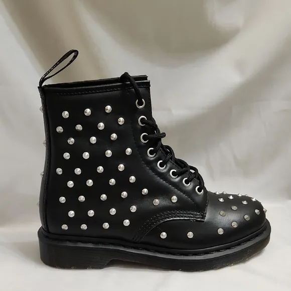 Dr. Martens 1460 Stud Wanama Leather Lace Up Black Combat Boots (M 7, L 8)