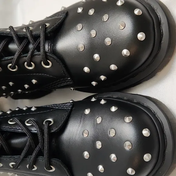 Dr. Martens 1460 Stud Wanama Leather Lace Up Black Combat Boots (M 7, L 8)