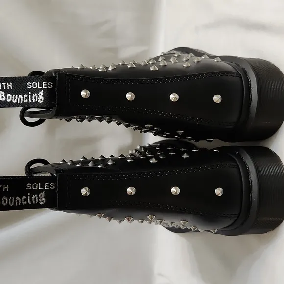 Dr. Martens 1460 Stud Wanama Leather Lace Up Black Combat Boots (M 7, L 8)