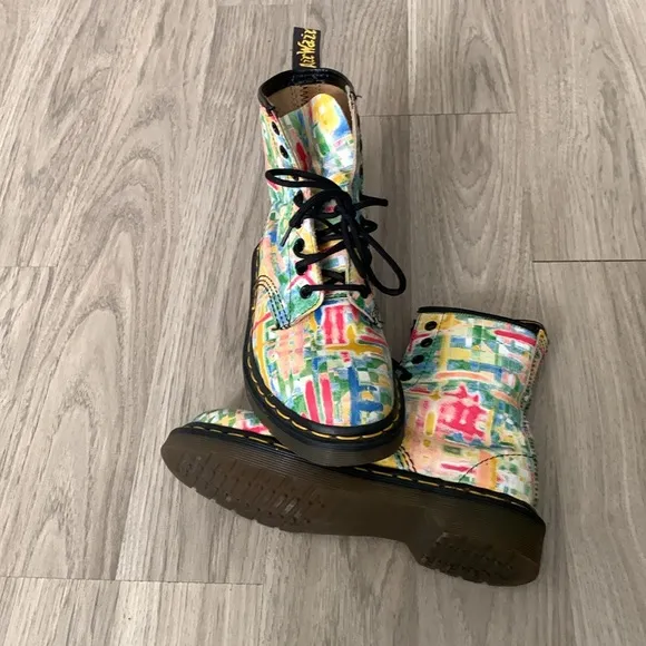DR MARTENS COLORFUL BRUSH STROKE BOOTS