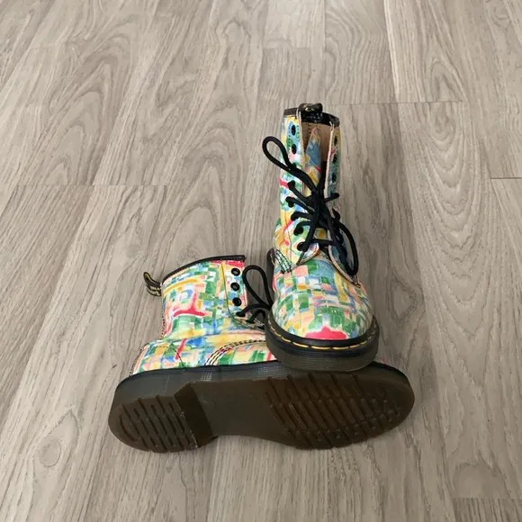 DR MARTENS COLORFUL BRUSH STROKE BOOTS