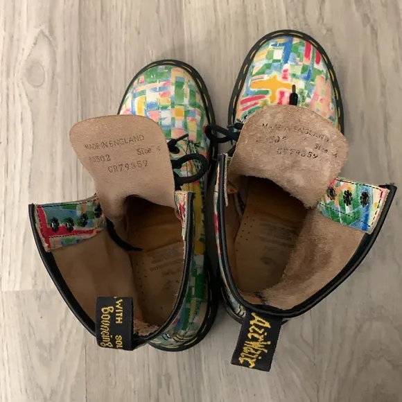 DR MARTENS COLORFUL BRUSH STROKE BOOTS