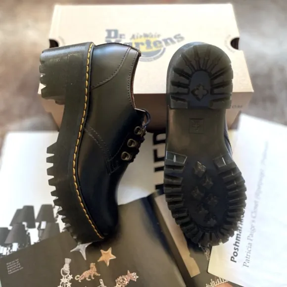 Dr. Martens Leona Lo smooth Platform Oxford