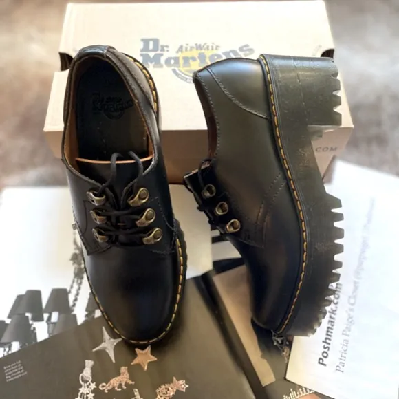 Dr. Martens Leona Lo smooth Platform Oxford