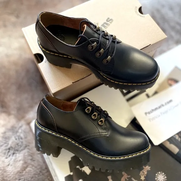 Dr. Martens Leona Lo smooth Platform Oxford