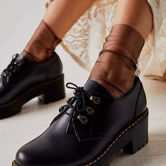 DR MARTENS Leona Lo Vintage Smooth Leather Lug Sole Platform Heeled Shoe Black 9