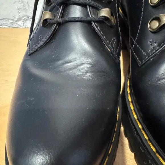 Dr. Martens Leona Lo Women’s Size 8 Black Leather