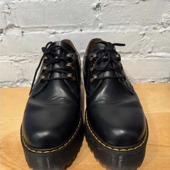 Dr. Martens Leona Lo Women’s Size 8 Black Leather