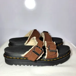 Dr Marten's Mens Size 11/ Women Size 12 Sandals