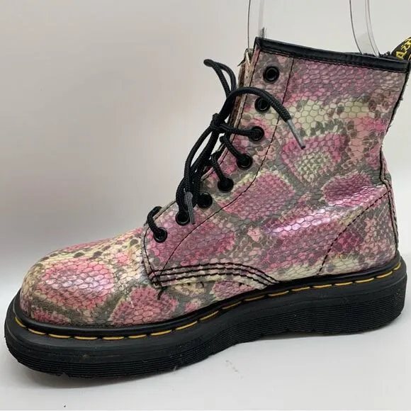 Dr. Martens Rare Size 9 Vintage Pink Leather Snakeskin Boots