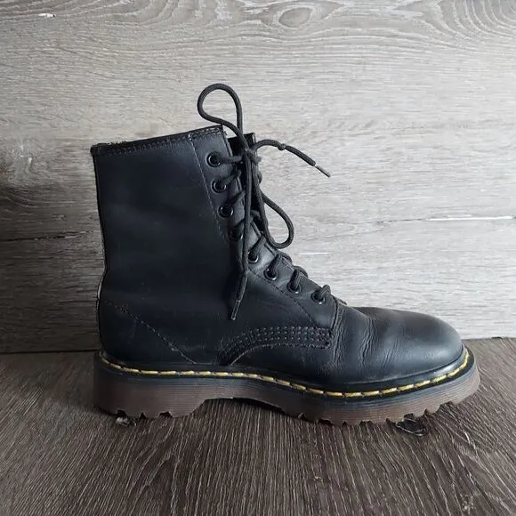 Dr. Martens Vintage 1460 Made in England Chunky Lace-up Leather Boot UK 4 US 6