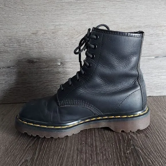 Dr. Martens Vintage 1460 Made in England Chunky Lace-up Leather Boot UK 4 US 6